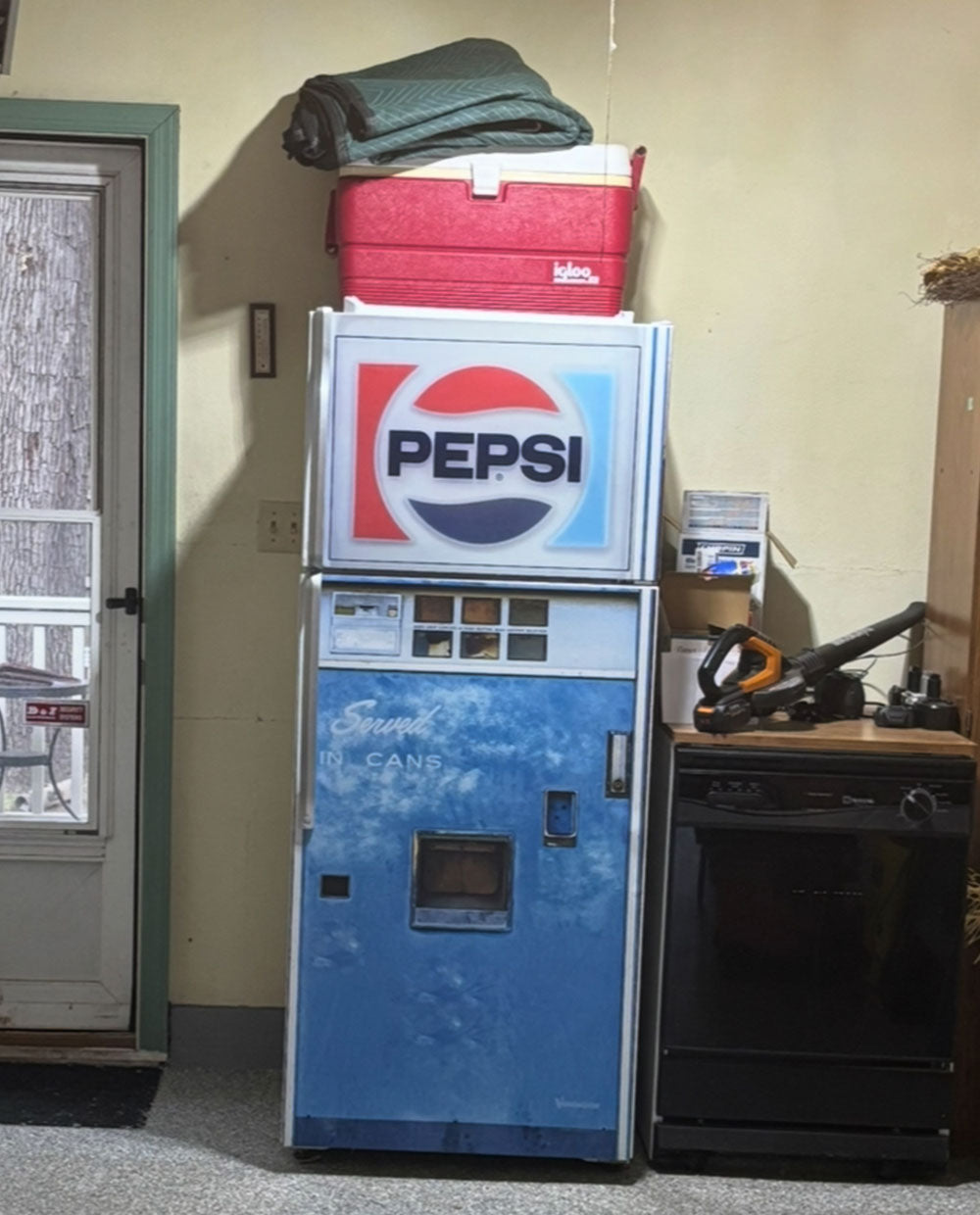 Blue vending machine